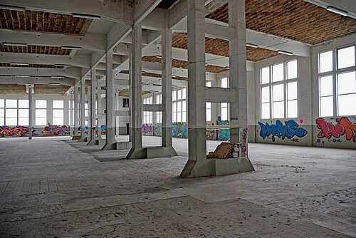 Les halles industrielles vides du site d’Attisholz seront bientôt transformées en logements et en surfaces commerciales.