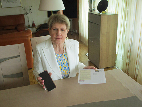 Verena Kuonen: «L’ordinateur et le téléphone portable nous ont ouvert de nombreuses portes.»